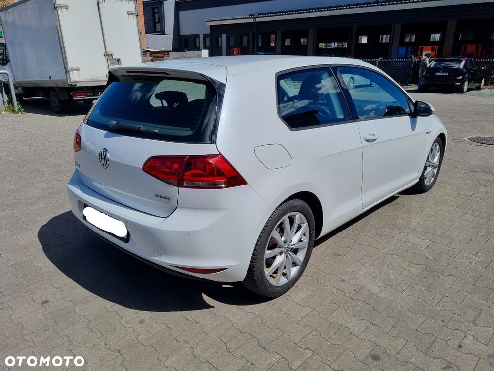 Volkswagen Golf 1.6 TDI BlueMotion Comfortline - 4