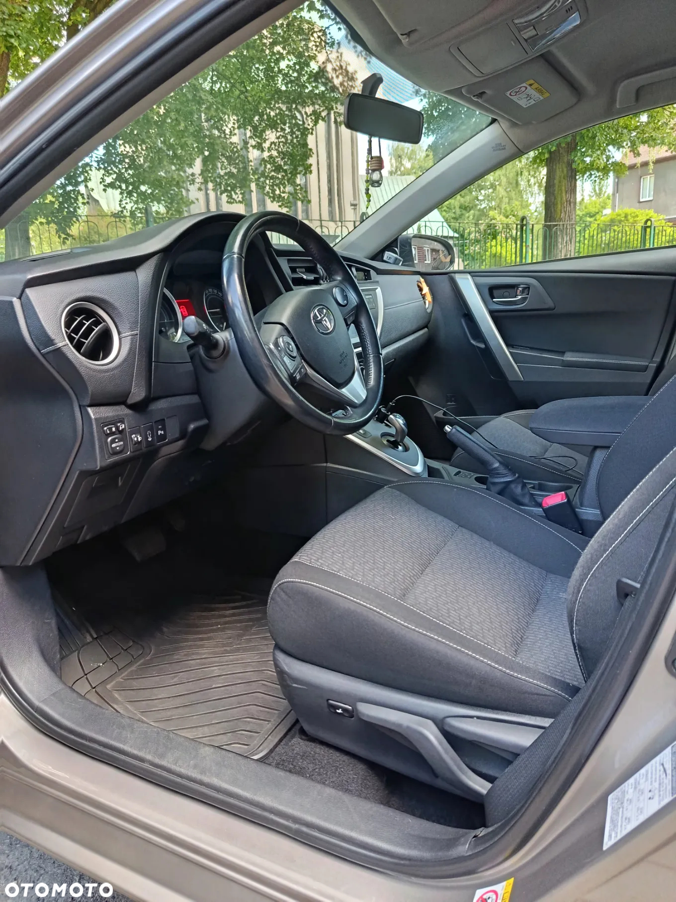 Toyota Auris - 7