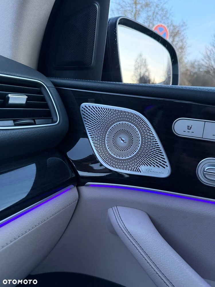 Mercedes-Benz GLS - 31