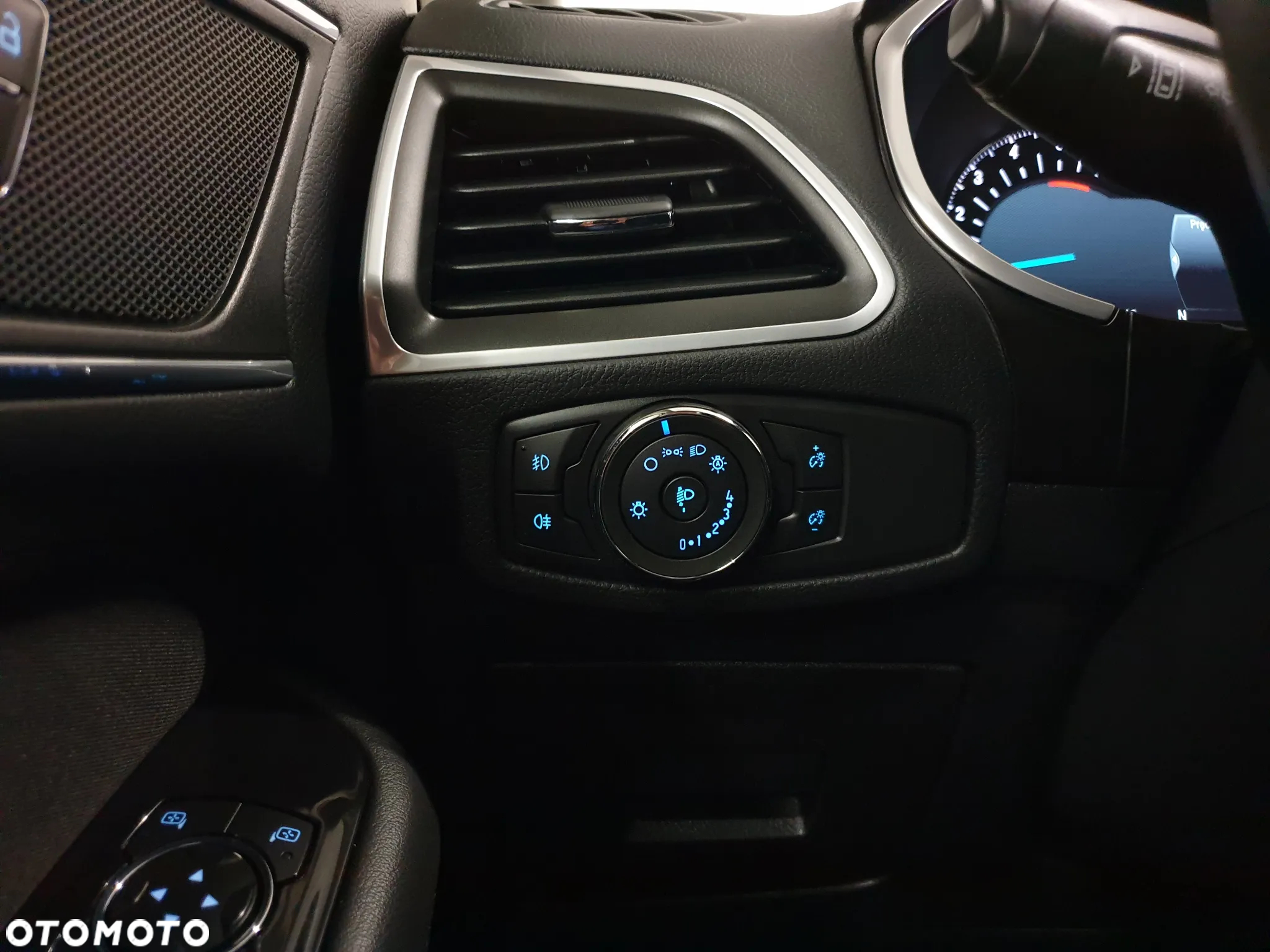 Ford S-Max 2.0 TDCi Titanium PowerShift - 30