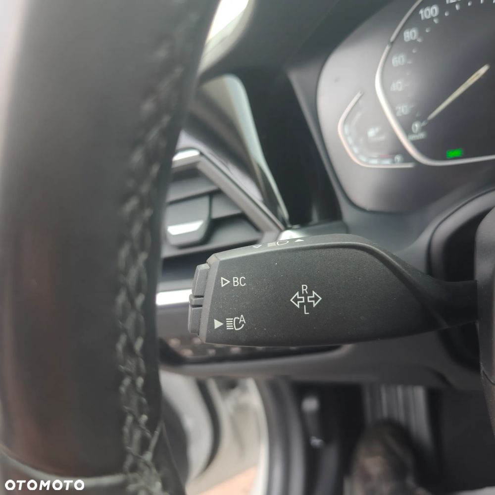BMW Seria 3 320d Sport Line Shadow sport - 8