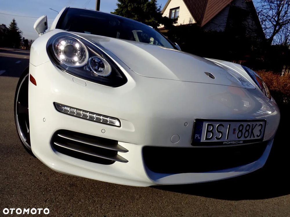 Porsche Panamera 4 PDK Edition - 11