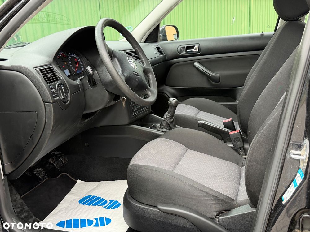 Volkswagen Golf - 15