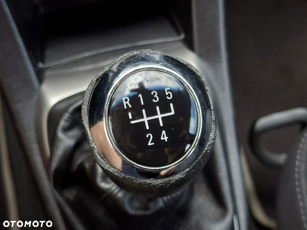 Chevrolet Aveo 1.6 LTZ S/S - 21