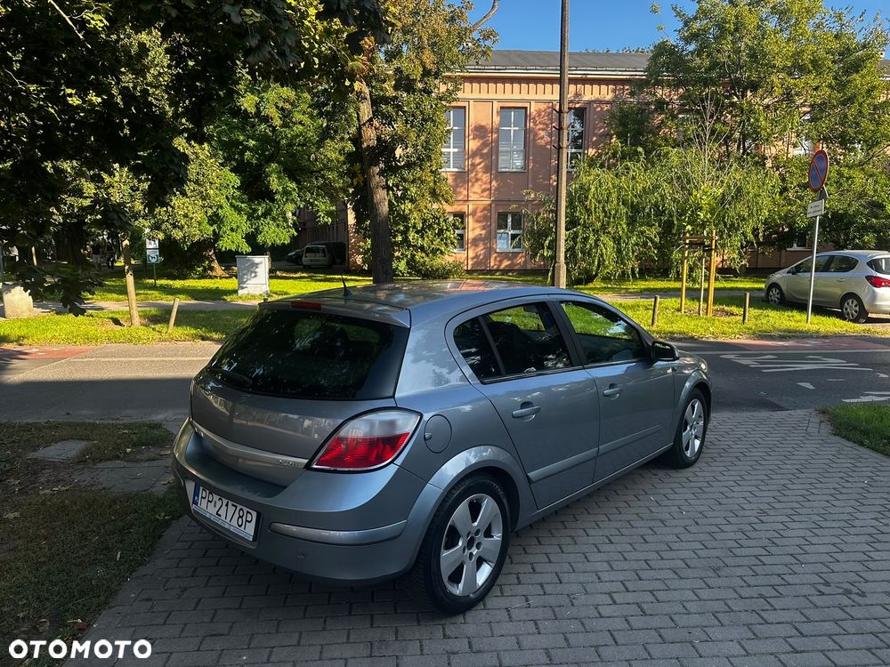 Opel Astra 1.9 CDTI Sport - 3