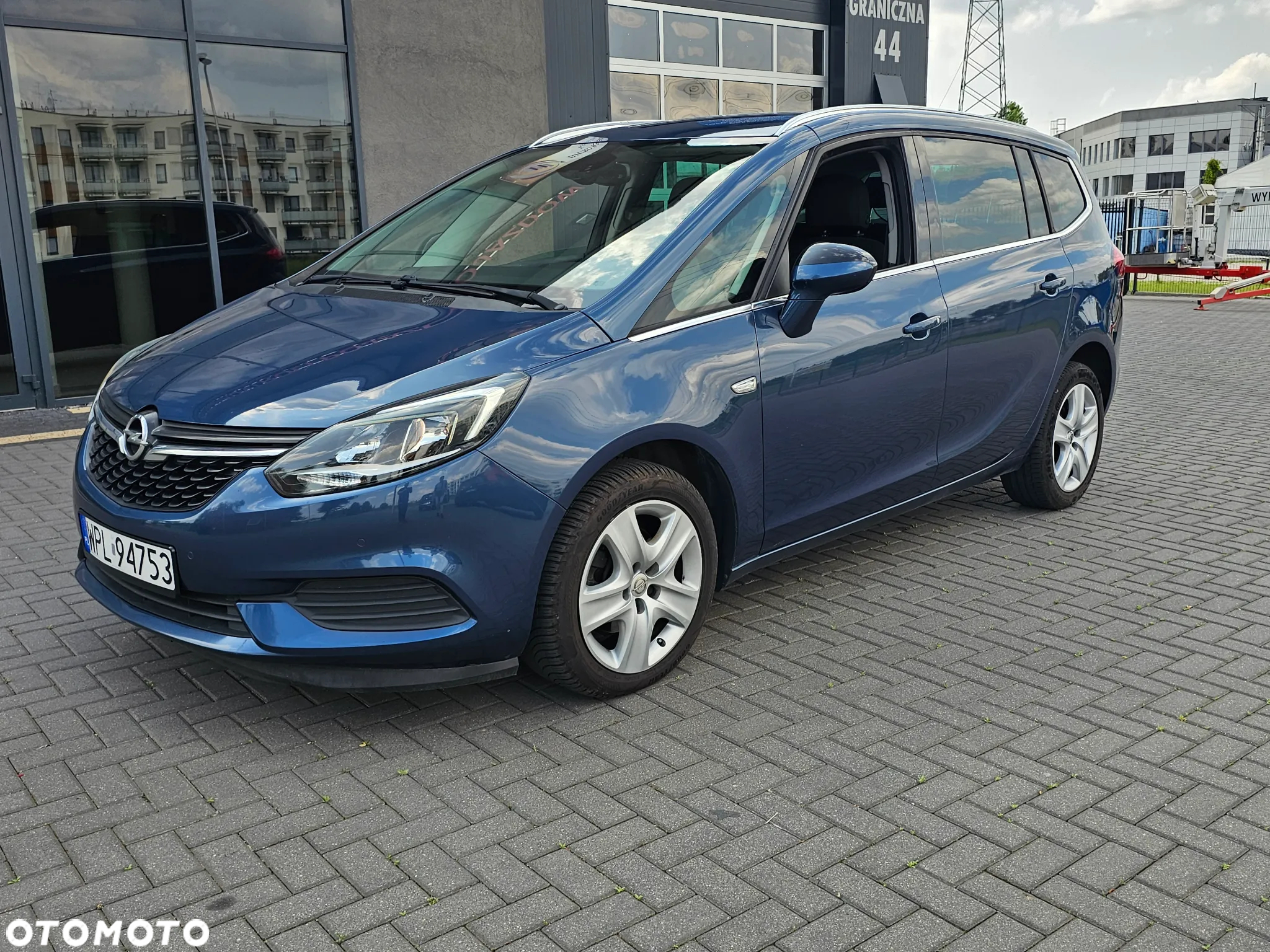 Opel Zafira Tourer 1.6 ECOTEC DIT ecoFLEX Start/Stop Active - 32