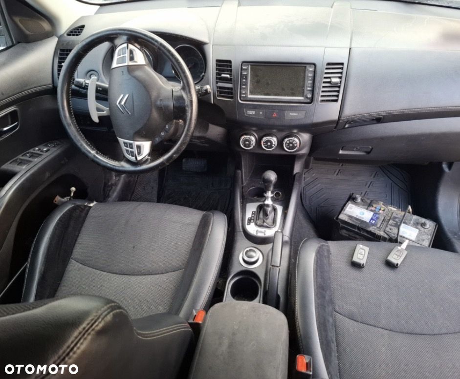 Citroën C-Crosser - 9