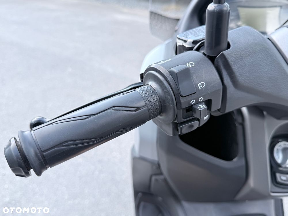 Yamaha NMAX - 6