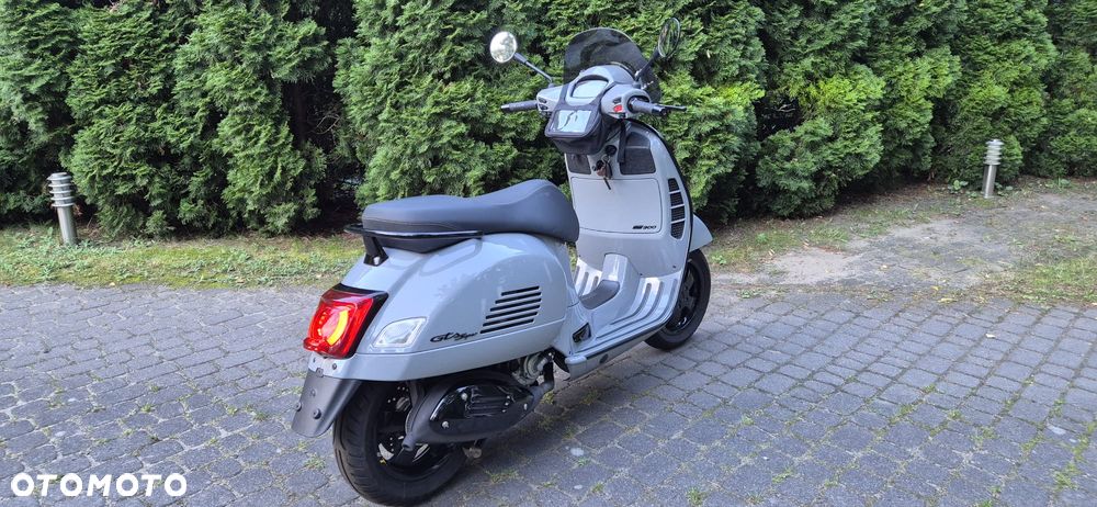 Piaggio Vespa - 8