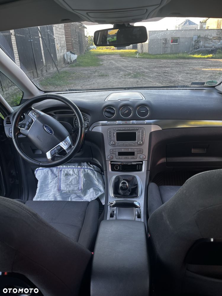Ford Galaxy - 2