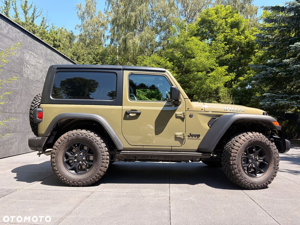 Jeep Wrangler - 24