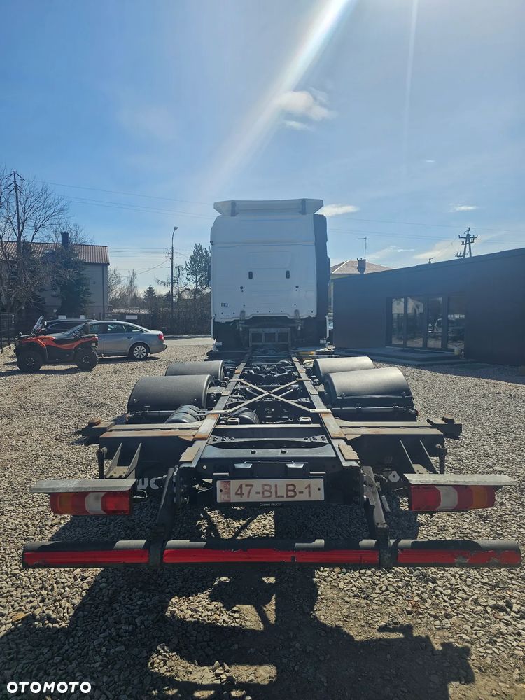 Mercedes-Benz Actros - 6