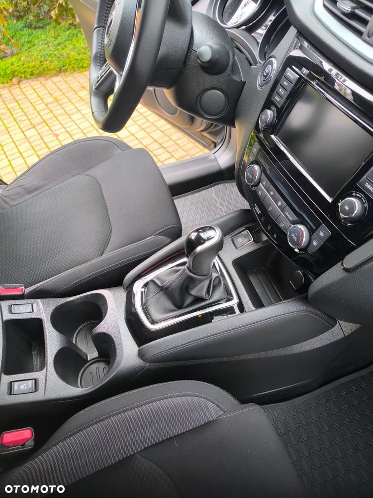 Nissan Qashqai 1.3 DIG-T N-Connecta DCT - 12