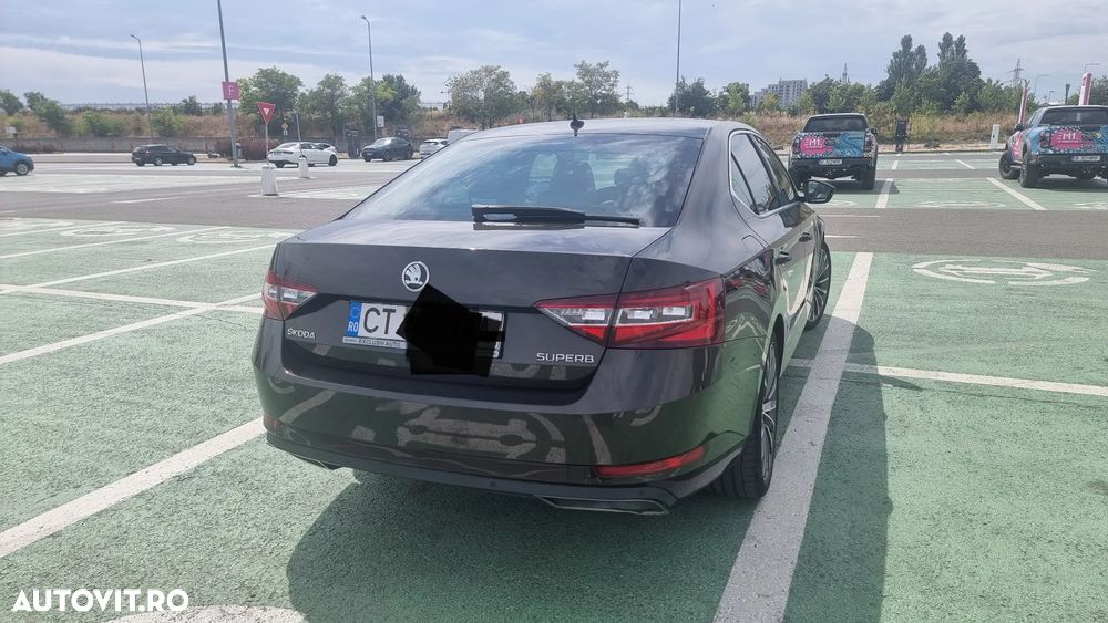 Skoda Superb 2.0 TDI DSG Laurin & Klement - 3