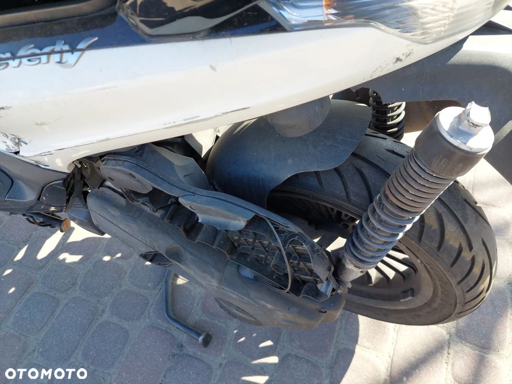 Piaggio Beverly - 11