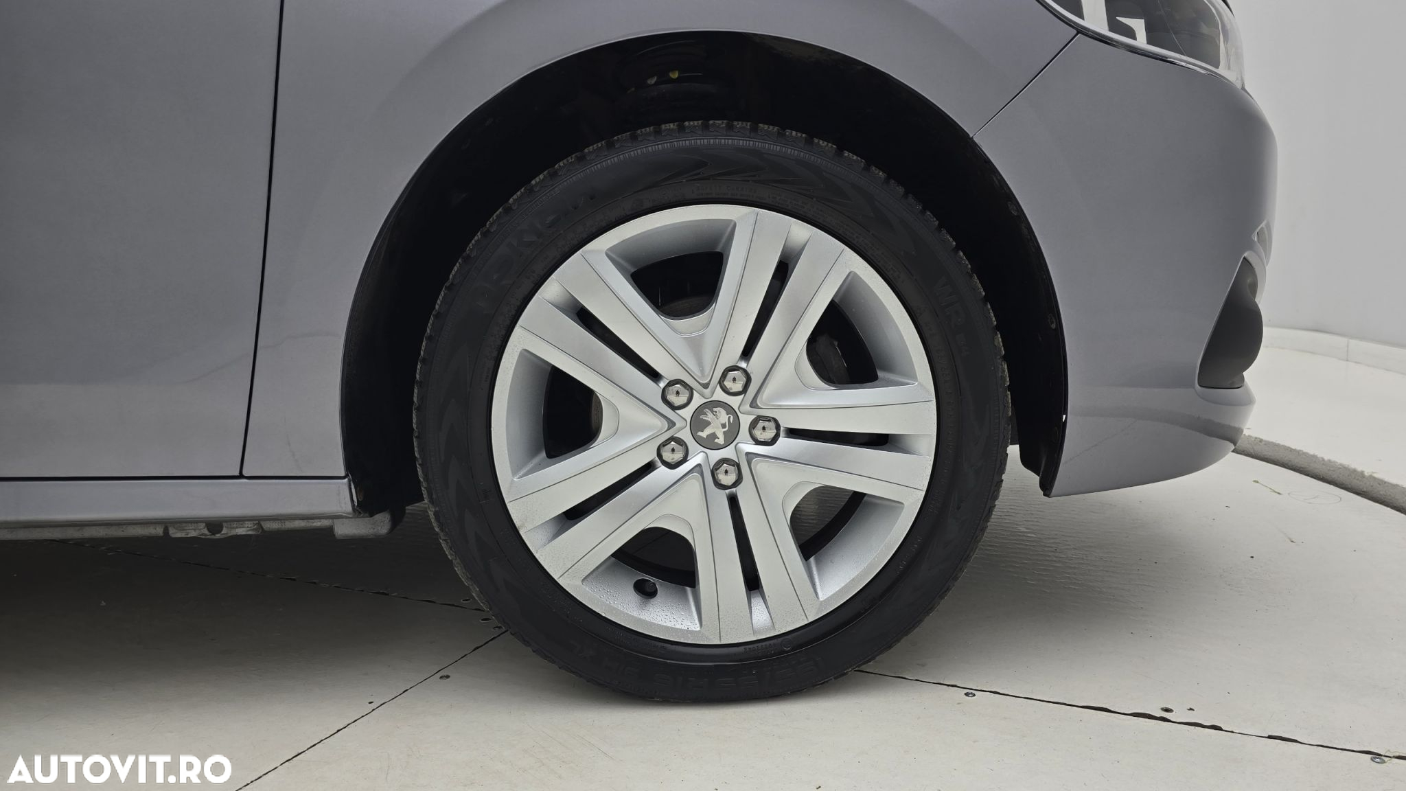 Peugeot 301 1.5 BlueHDI FAP Allure - 23