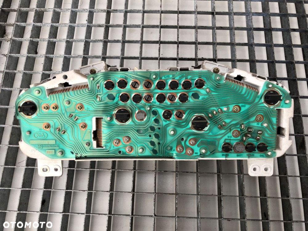 LICZNIK - 129.00 PLN - KIA SPORTAGE SUV (K00) 1994 - 2005 2.0 87 kW [118 KM] benzyna 2000 - 2003 - 3