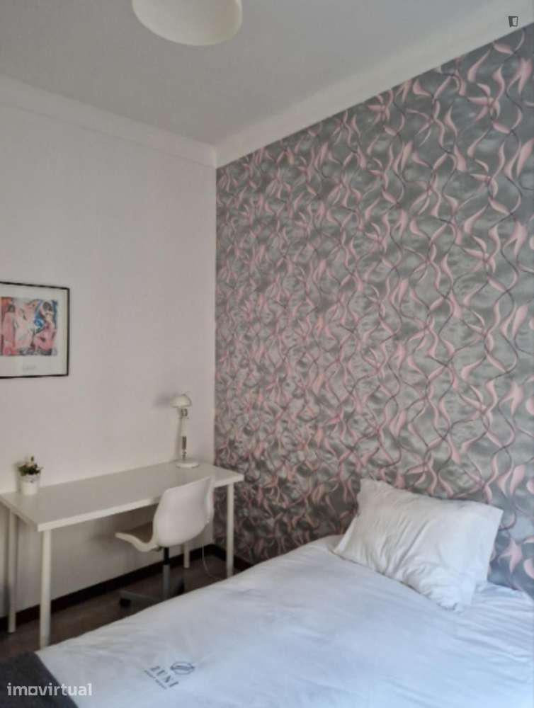 Quarto - localizado em Penha de França Lisbon - Grande imagem: 3/9