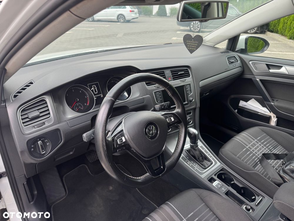 Volkswagen Golf 2.0 TDI (BlueMotion Technology) DSG Highline - 12