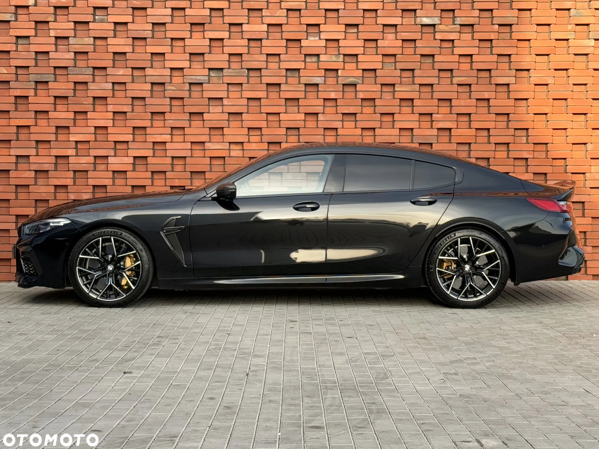 BMW M8 Competition - 3
