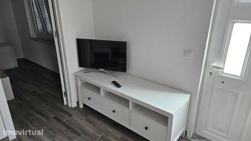 Apartamento com quarto, wc, sala e cozinha. Disponivel em OUTUBRO - Grande imagem: 5/5