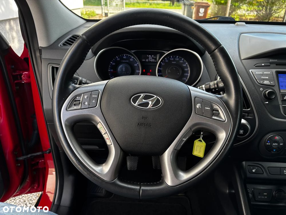 Hyundai ix35 1.6 2WD Fifa World Cup Edition - 33