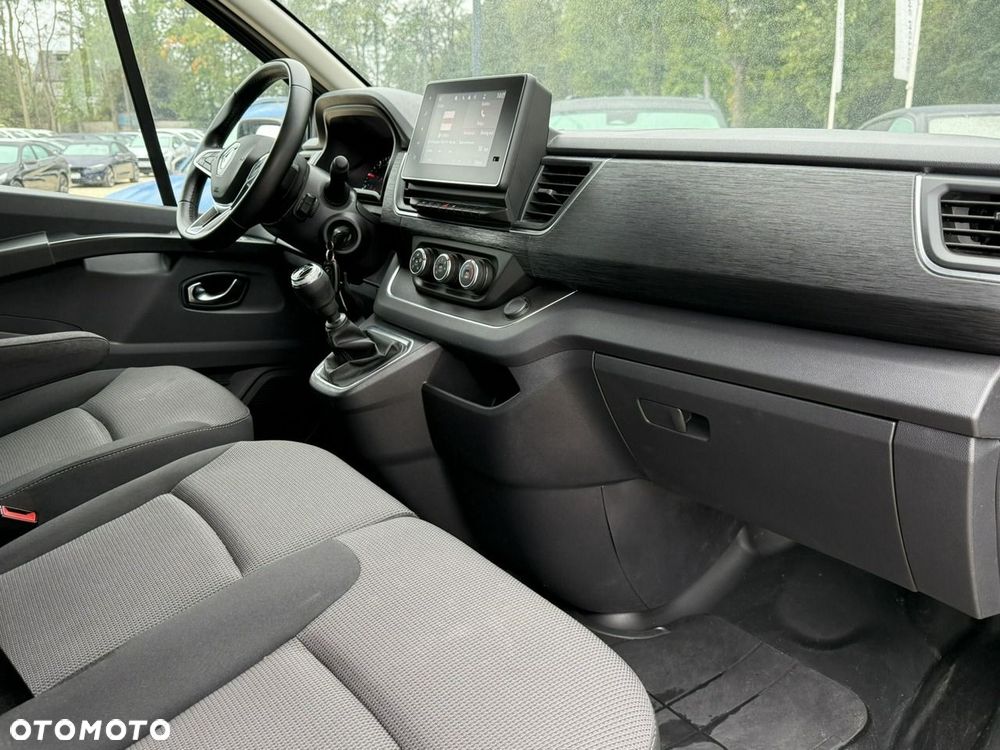 Renault Trafic Grand 2.0 dCi Escapade - 13