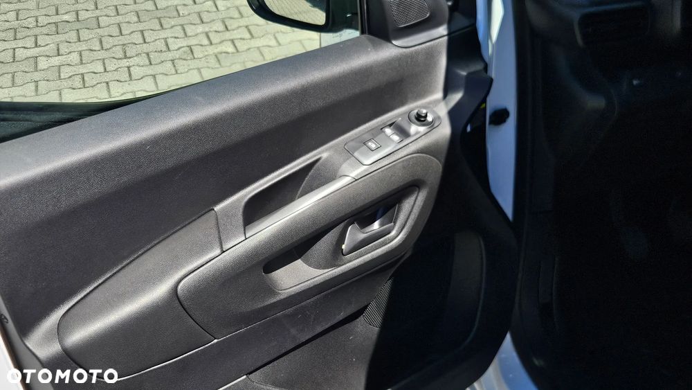Opel Combo - 19