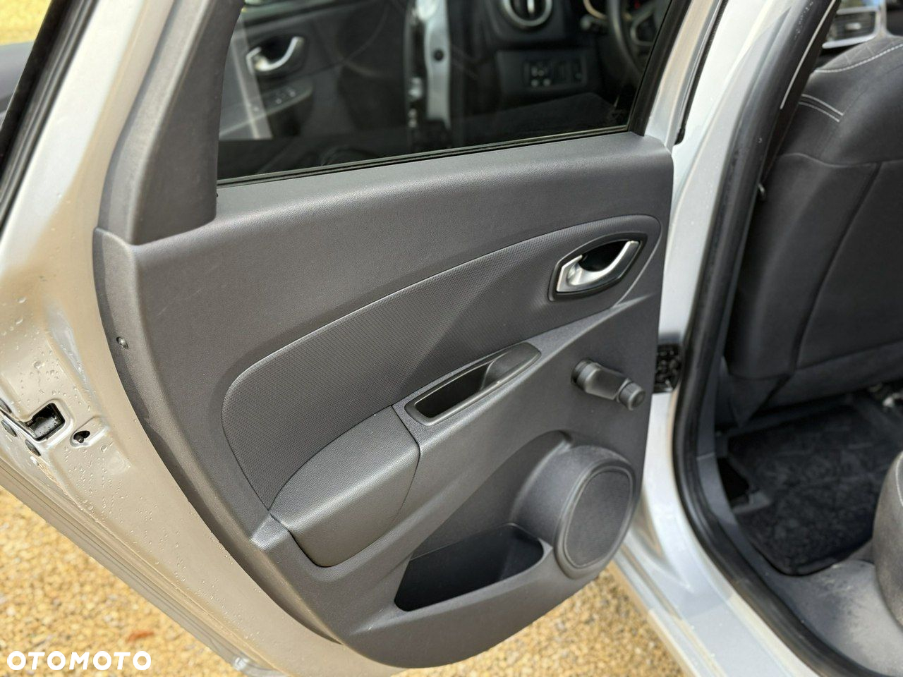 Renault Clio - 24
