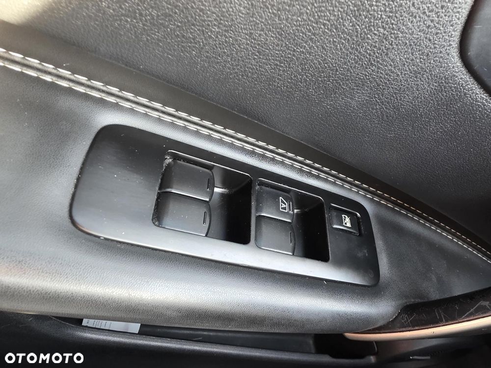 Nissan Qashqai 2.0 dCi Tekna - 7