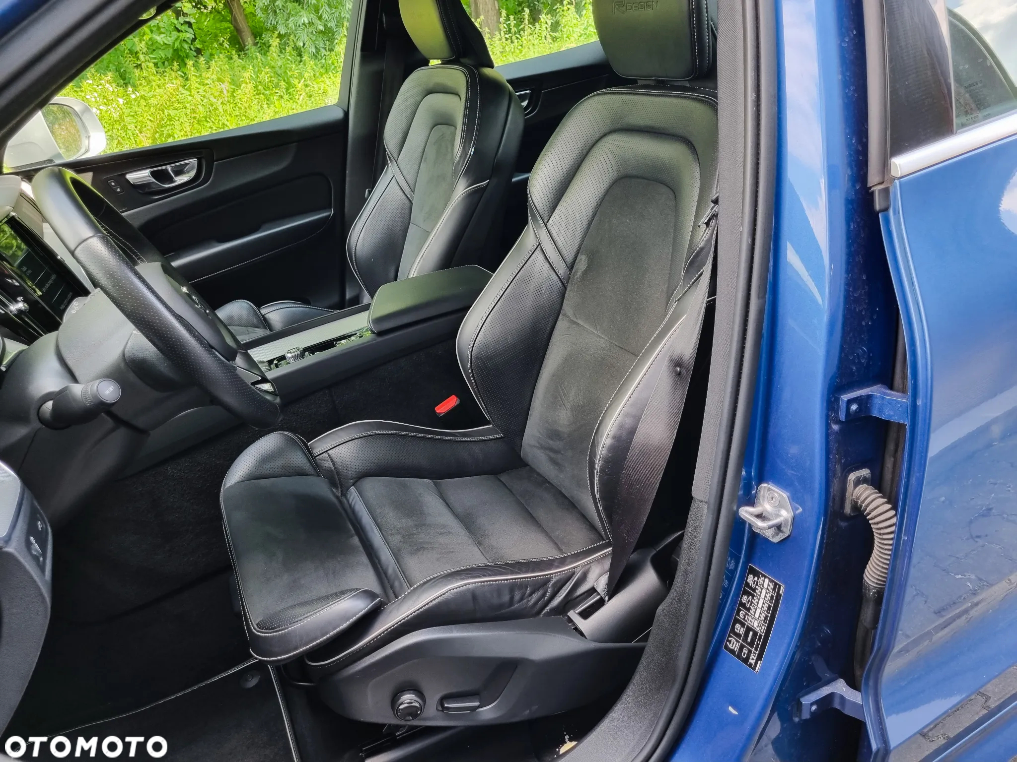 Volvo XC 60 T4 R-Design - 7