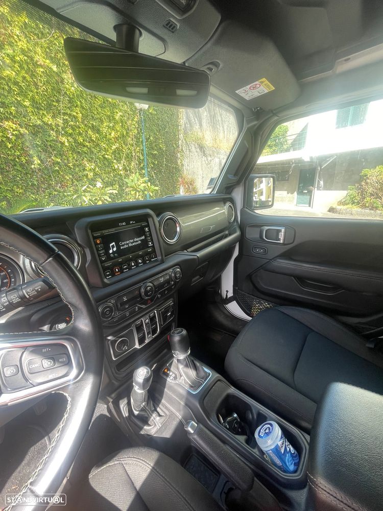 Jeep Wrangler Unlimited 3.8 Auto Sahara - 6