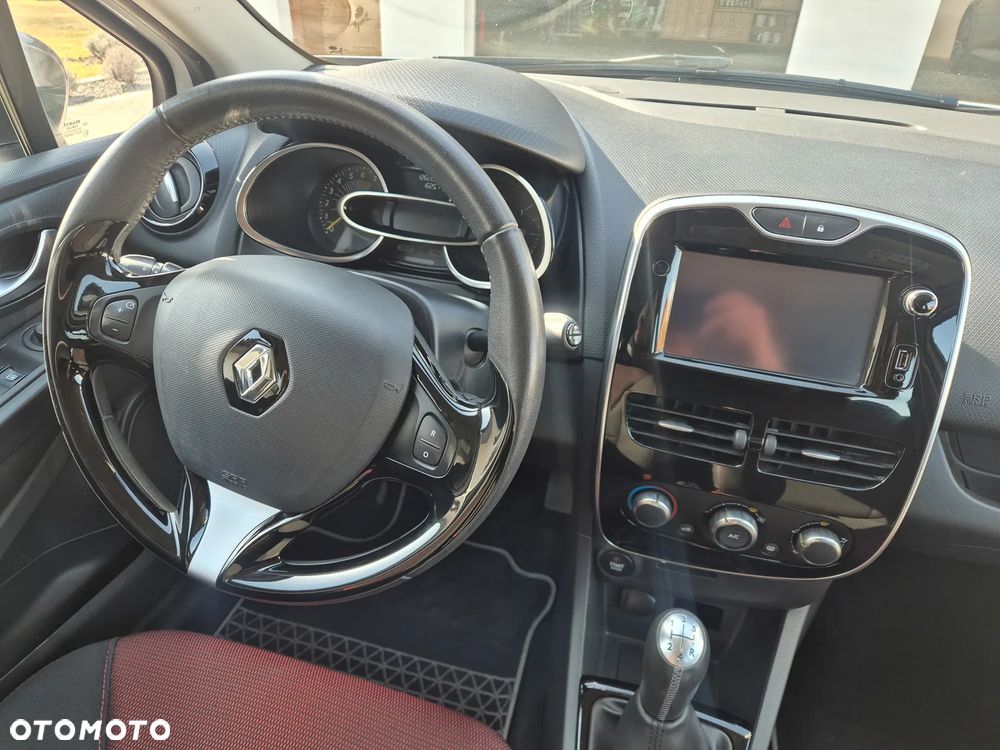 Renault Clio 1.2 16V Limited EU6 - 7