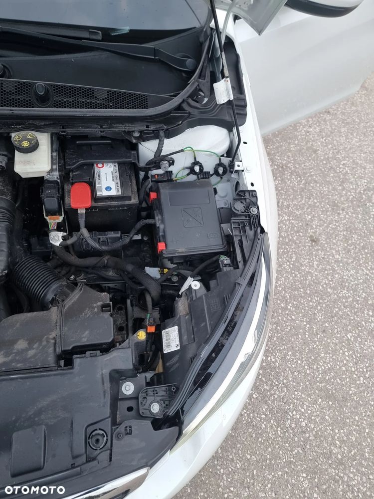 Peugeot 308 BlueHDi FAP 100 Stop & Start Active - 29