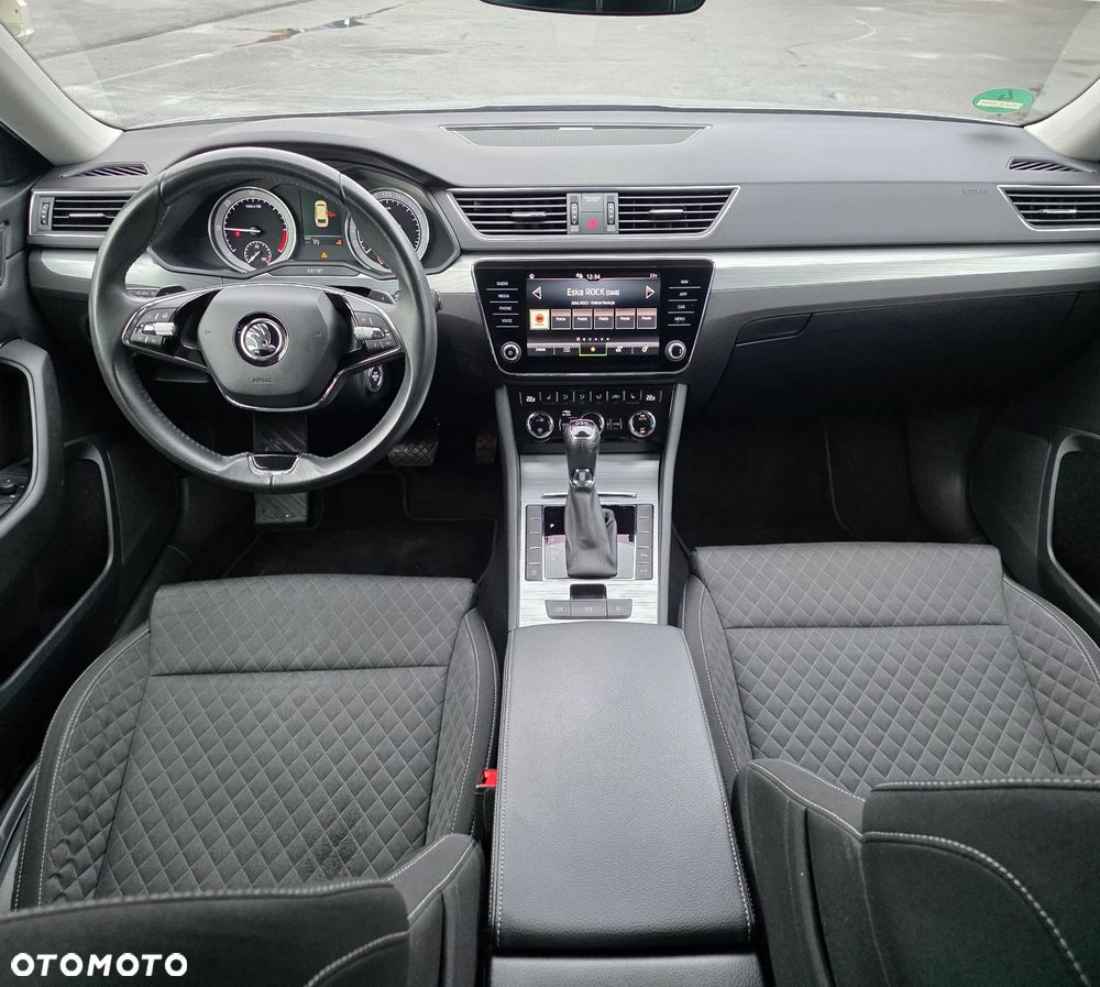 Skoda Superb 2.0 TDI DSG Sportline - 12