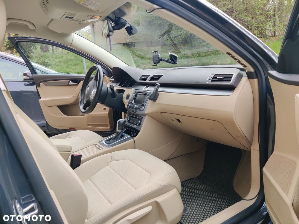 Volkswagen Passat 1.8 TSI Comfortline DSG - 2