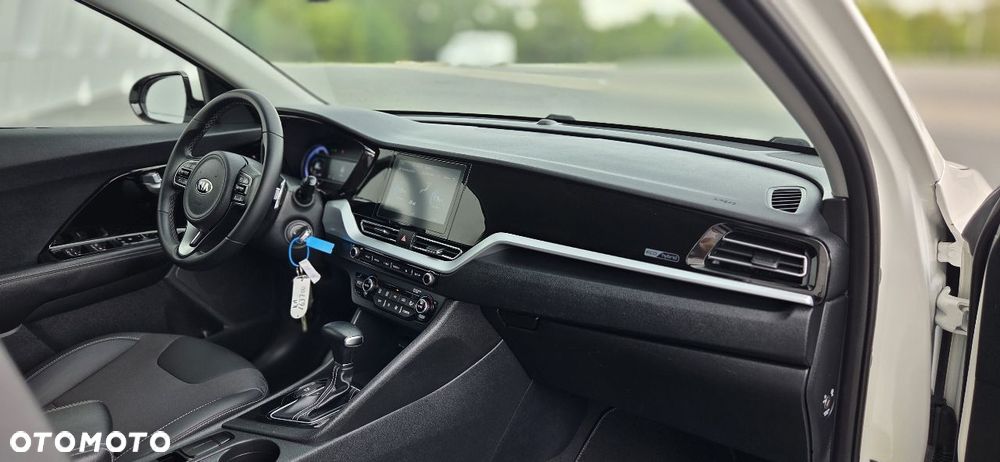 Kia Niro 1.6 GDI 2WD Vision - 24