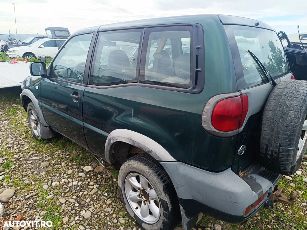 Dezmembrez NISSAN  TERRANO 2  in 2 sau 4 usi - 2