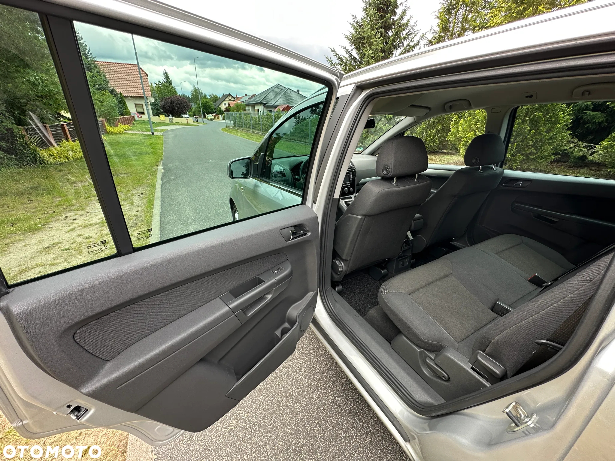 Opel Zafira 1.8 Cosmo - 21