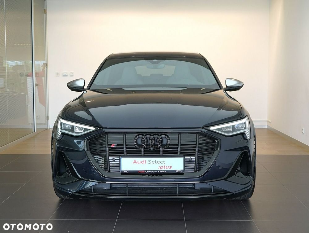 Audi Q8 Sportback e-tron - 7