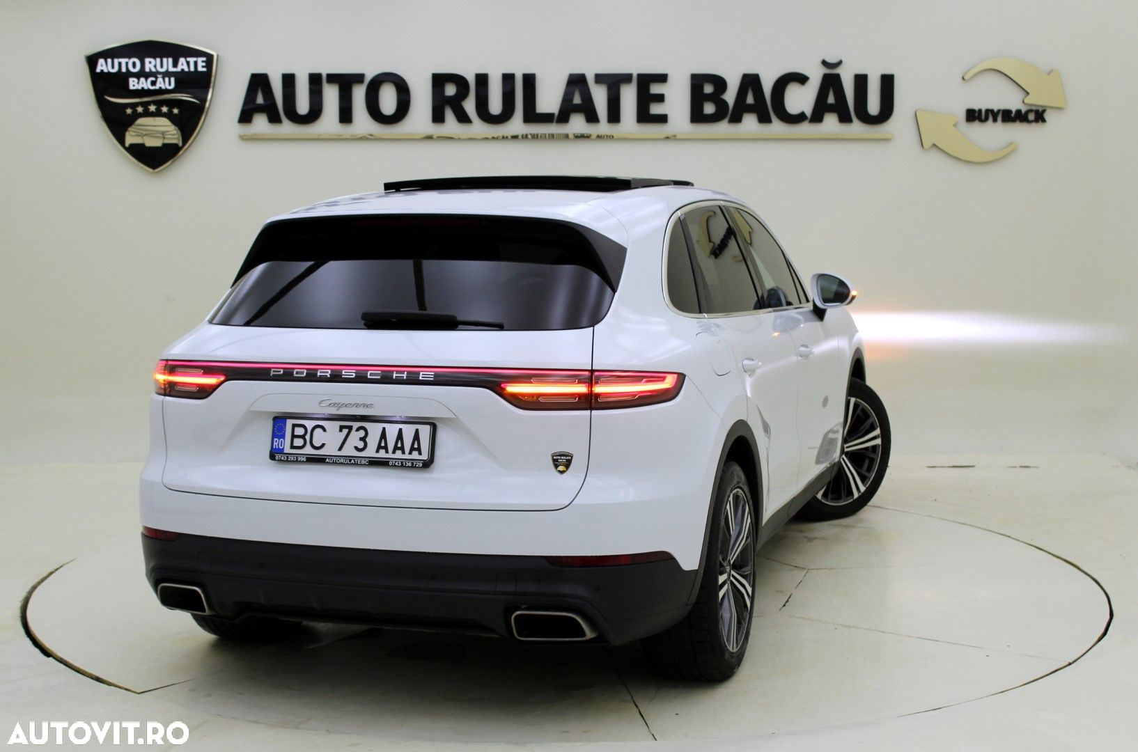 Porsche Cayenne - 6