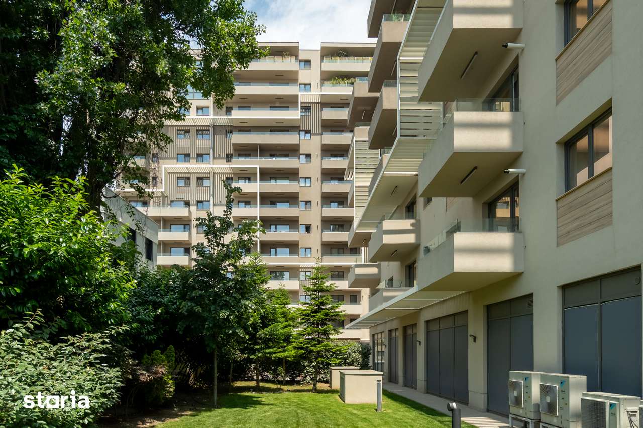 Apartament cu terasa cat o gradina, trei boxe si doua locuri de parcar — fotografia 1