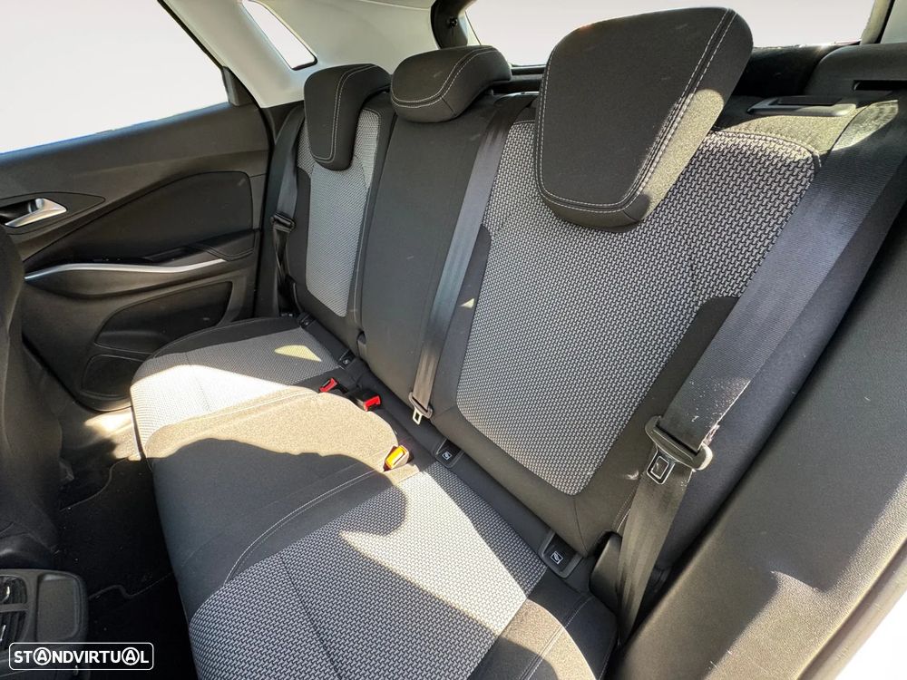 Opel Grandland X 1.2 T Innovation - 15