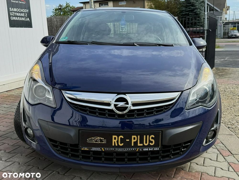 Opel Corsa 1.4 16V Cosmo - 9