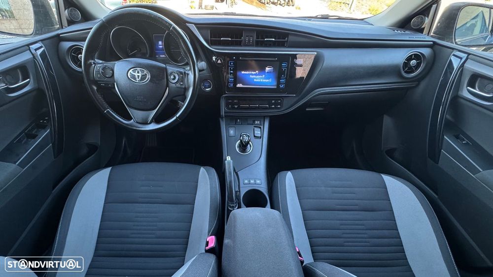 Toyota Auris 1.8 HSD Active - 18
