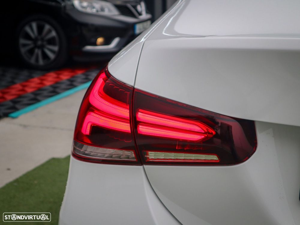 Mercedes-Benz A 250 e AMG Line - 9