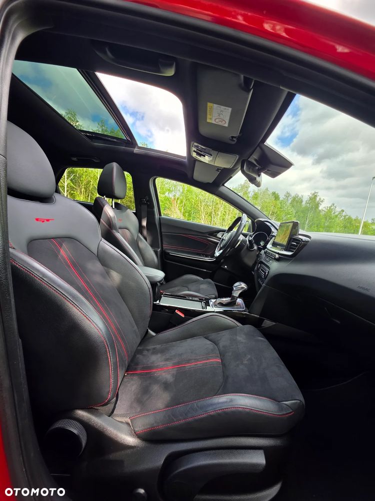Kia ProCeed 1.6 T-GDI GT DCT - 12