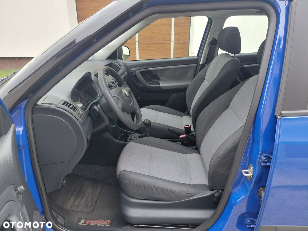 Skoda Fabia 1.2 HTP Ambiente - 8