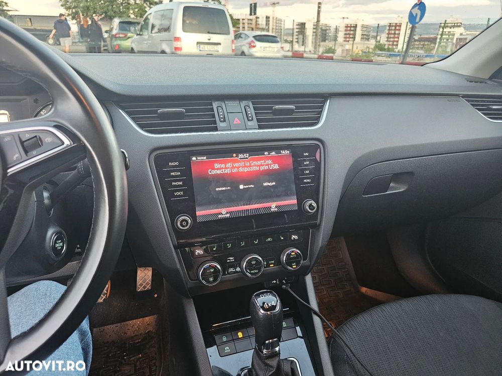 Skoda Octavia 2.0 TDI 4X4 DSG Style - 23