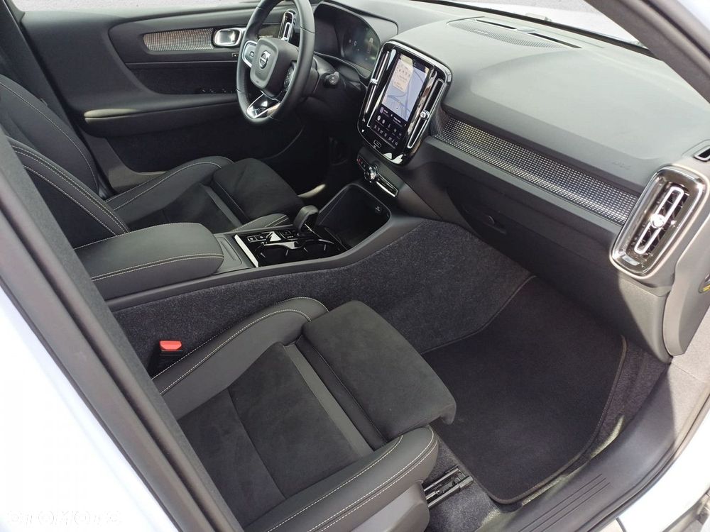 Volvo XC 40 - 20
